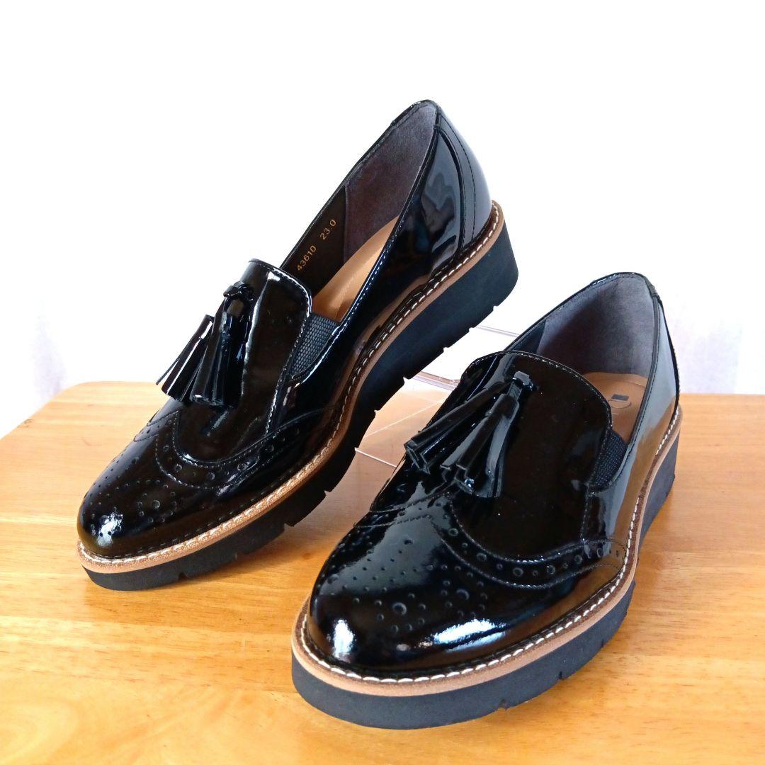 極美品◆DIANA ダイアナ WELLFIT エナメル タッセル ブラック