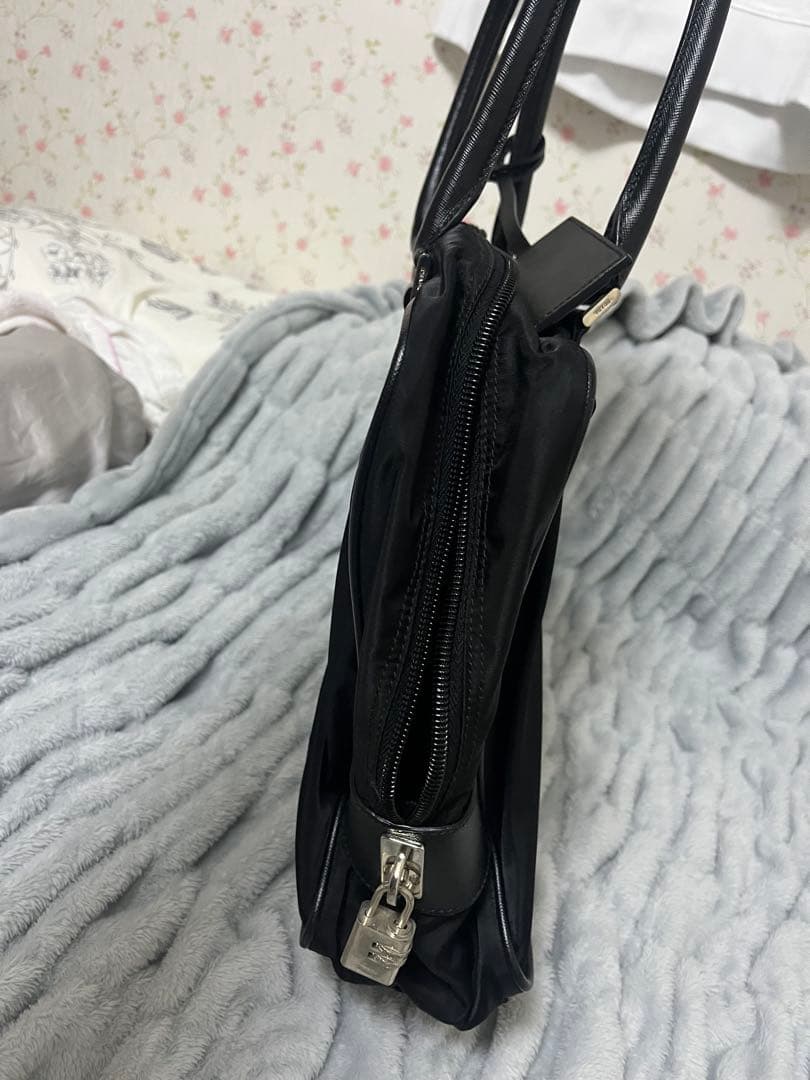 PRADA プラダ ビジネスバッグ カバン ナイロン レザー 黒