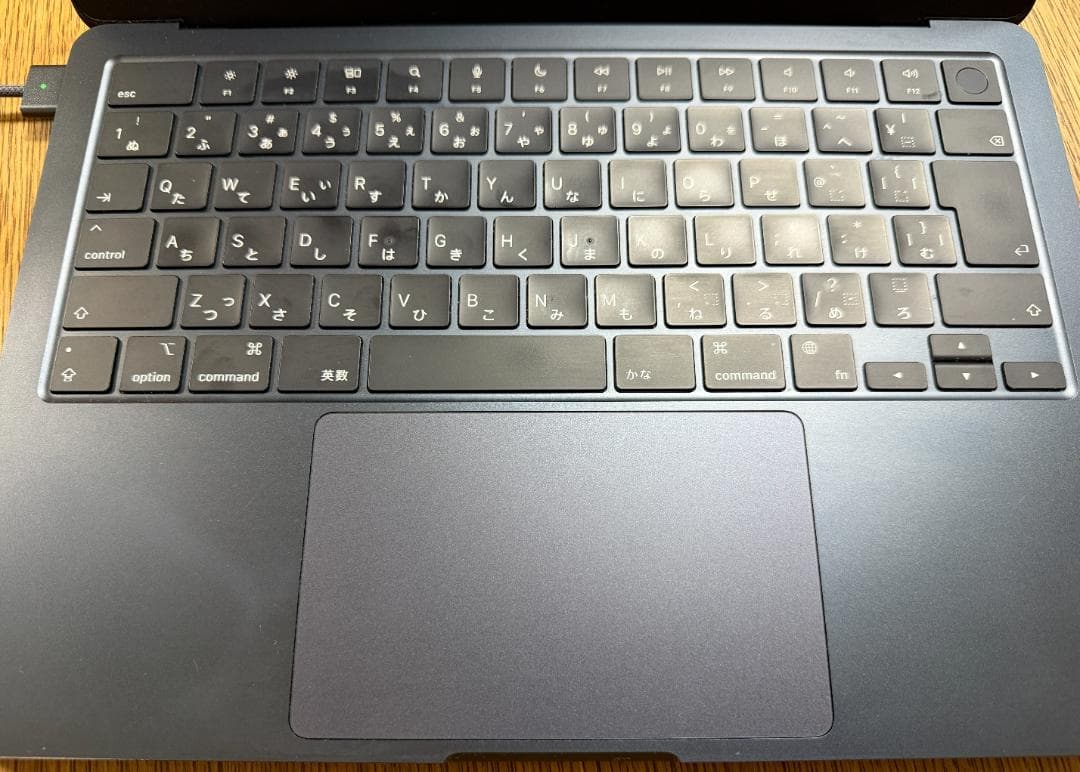 Apple MacBook Air (M2) 本体