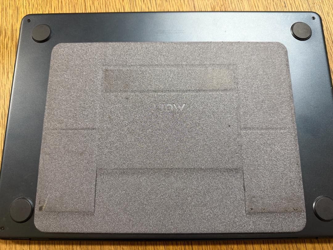 Apple MacBook Air (M2) 本体