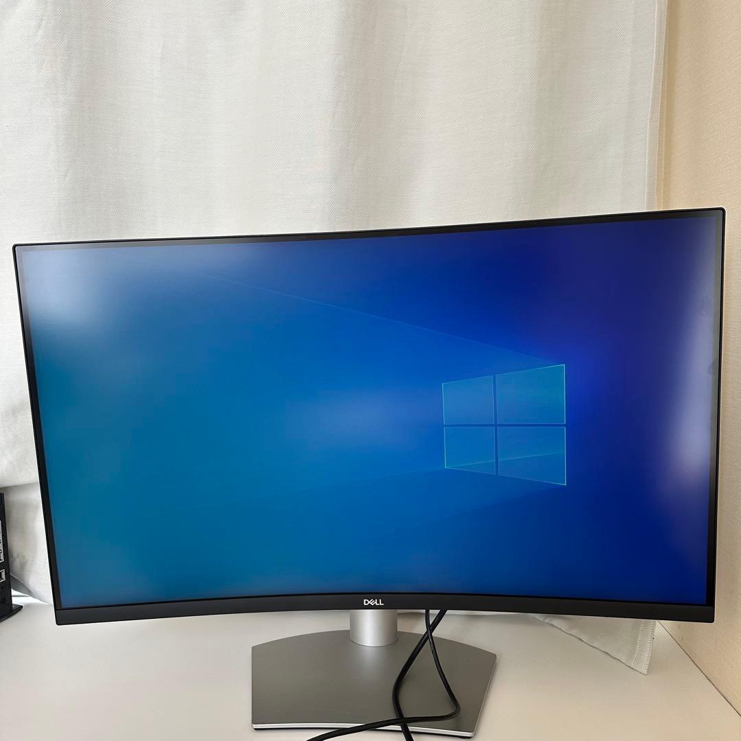 DELL 湾曲モニター 可視サイズ31.5インチ　4K S3221QS