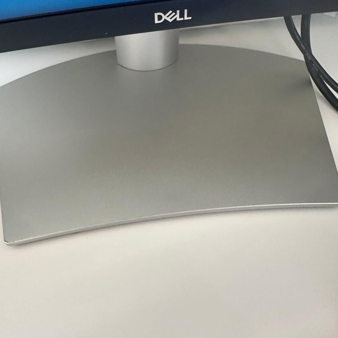 DELL 湾曲モニター 可視サイズ31.5インチ　4K S3221QS