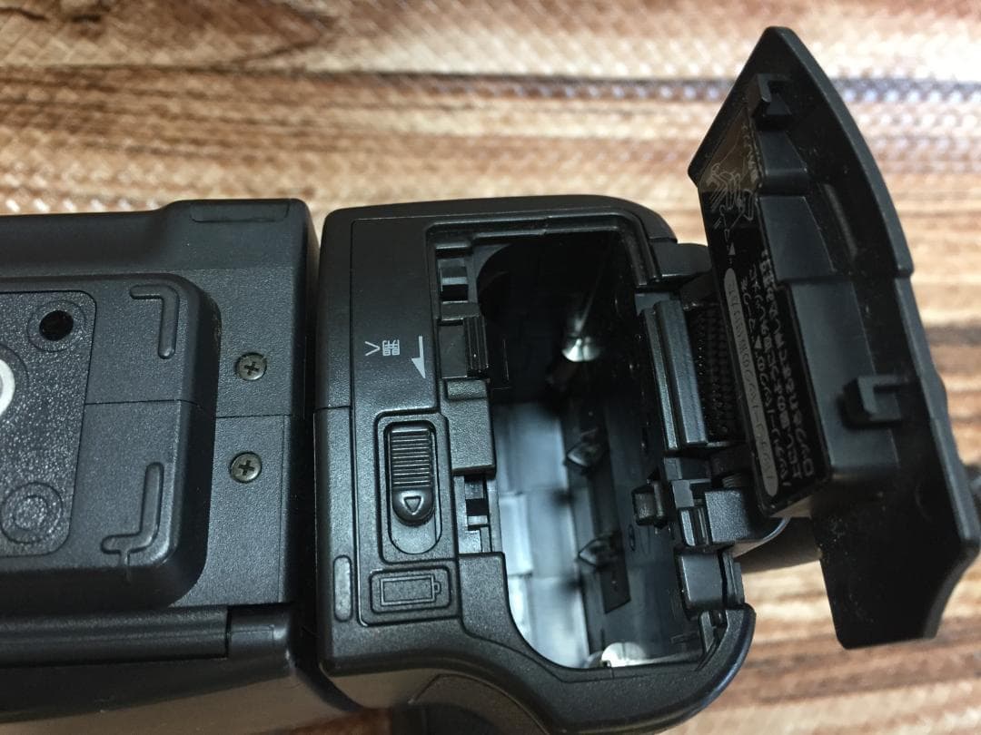 再生ダビングOK　美品　SHARP　VL-EL420　付属品あり　Video8