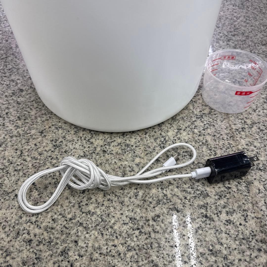 t*p様 ★OoBLE オーブル 真空保存容器 ホワイト 13L キッチン 小物