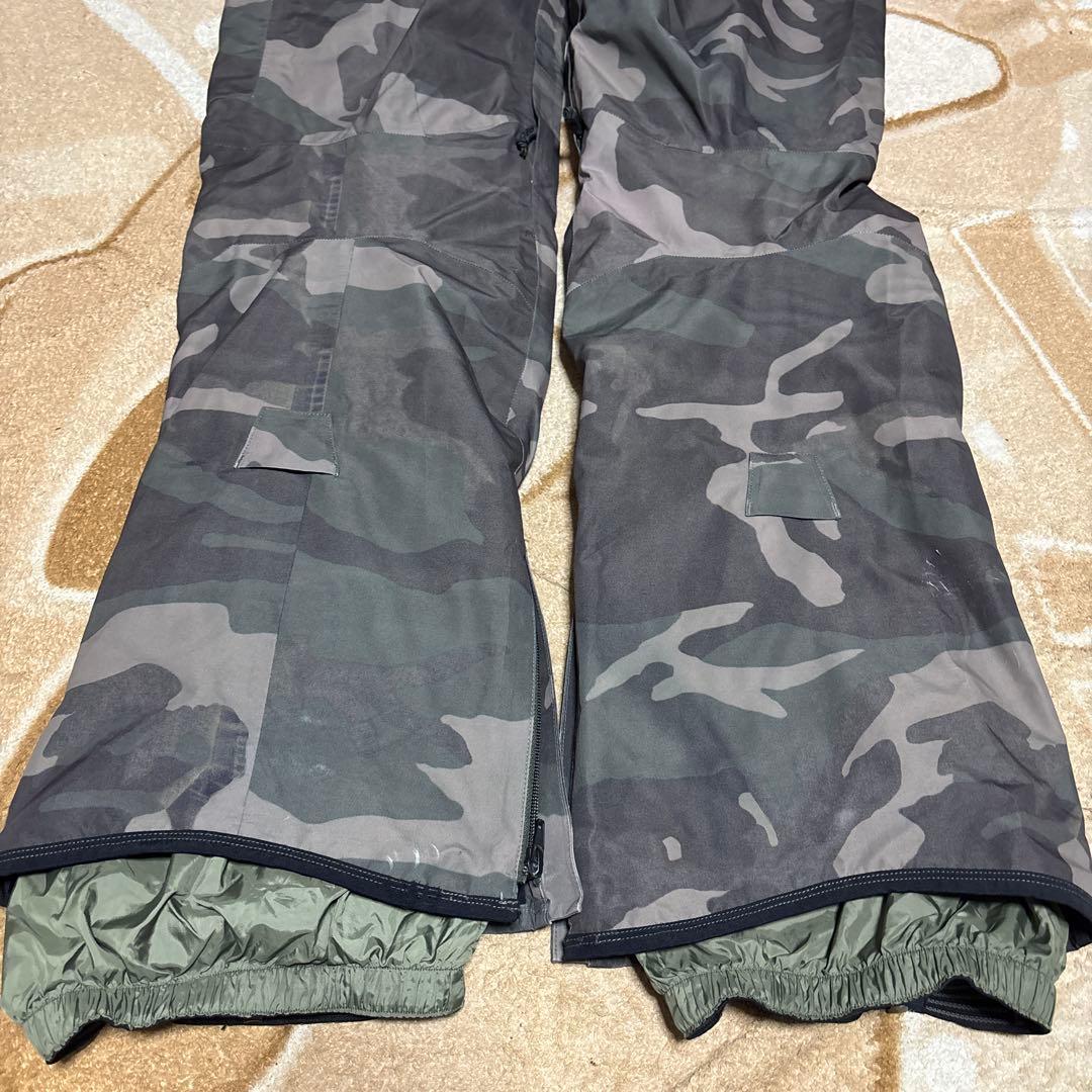 Burton ［ak］バートンak GORE-TEX パンツ　メンズL