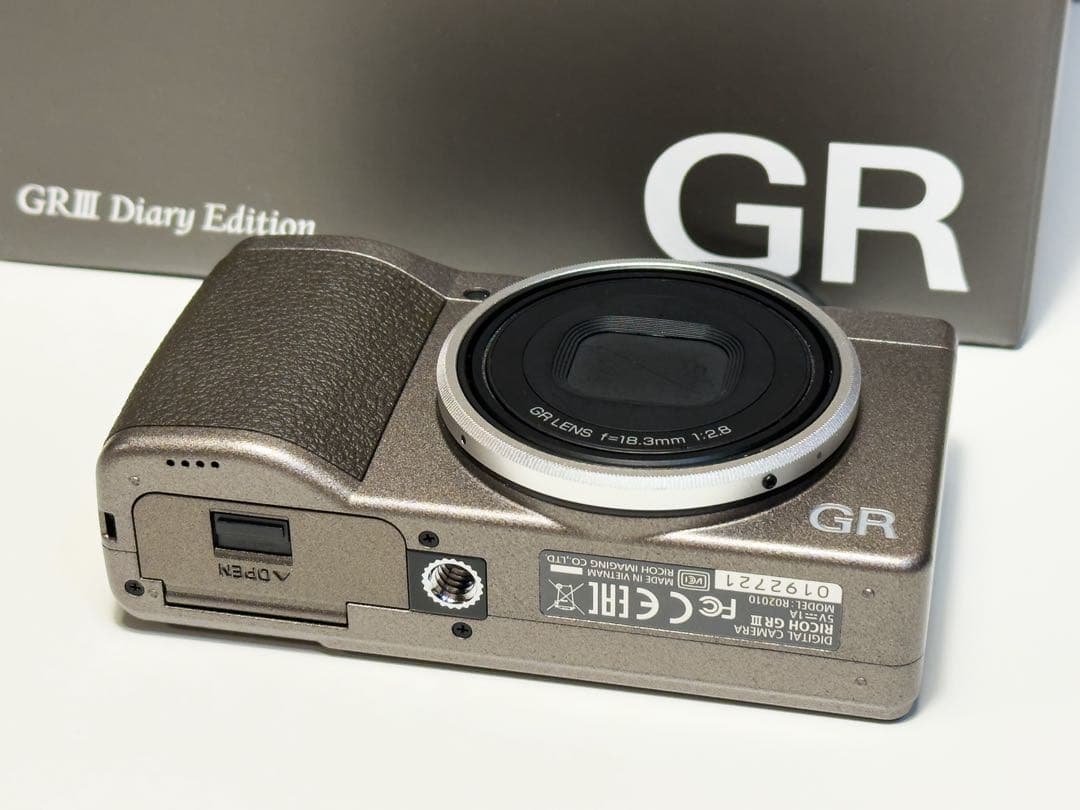 美品 RICOH GR III Diary Edition SD 128GB