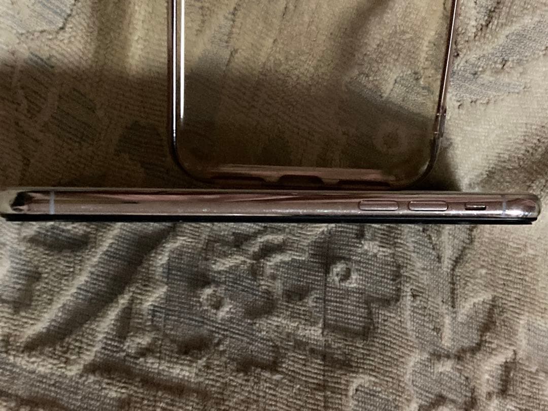 すぐ発送iPhone XS 64GB simフリーdocomopovo格安SIM