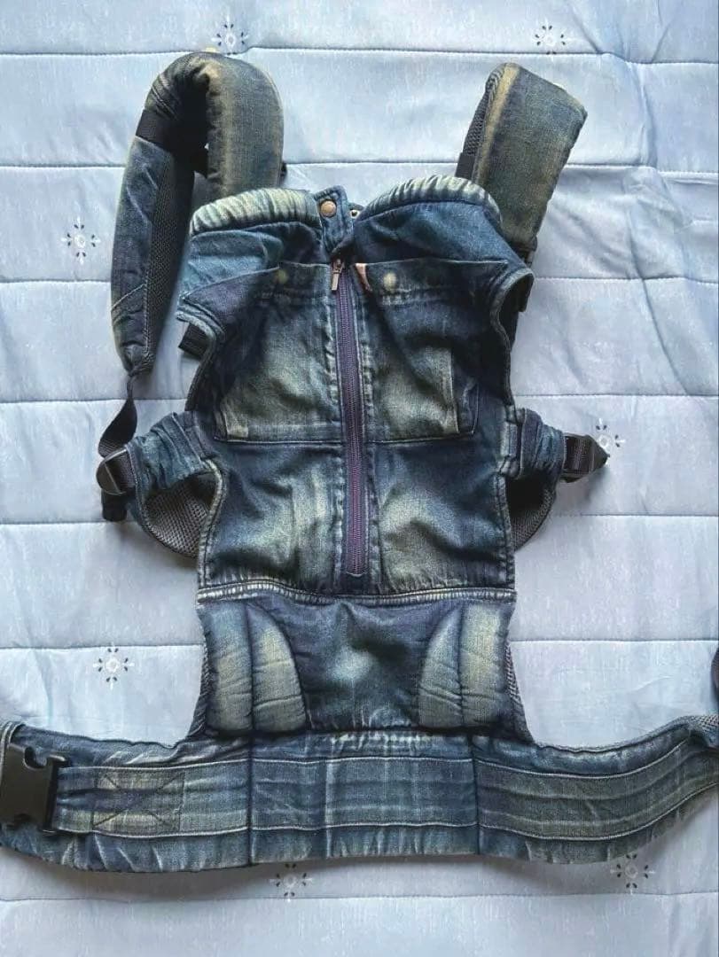 キューズベリー　NICO 抱っこ紐 デニムブルー