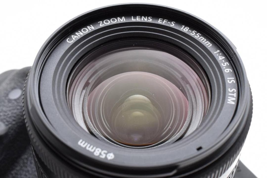 Canon EOS Kiss X8i S数4200回 EF-S 18-55mm