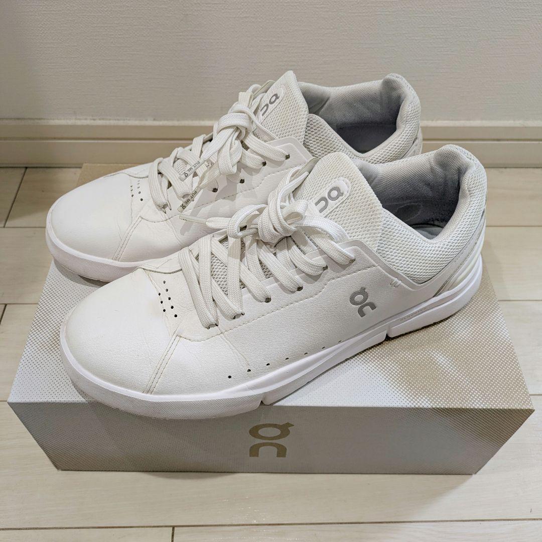 H*0様 On The Roger Advantage ホワイト スニーカー