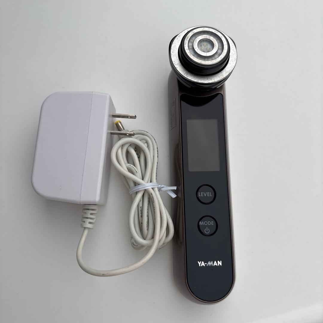 YA-MAN LED美顔器 シルバー・ブラック