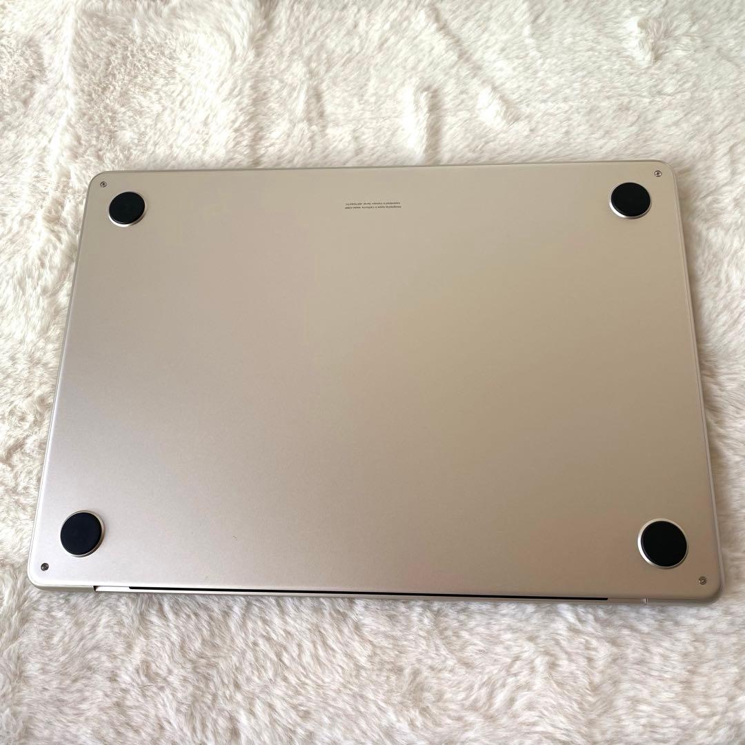 ほぼ未使用　M2 13インチMacBook Air 16G 256GB SSD