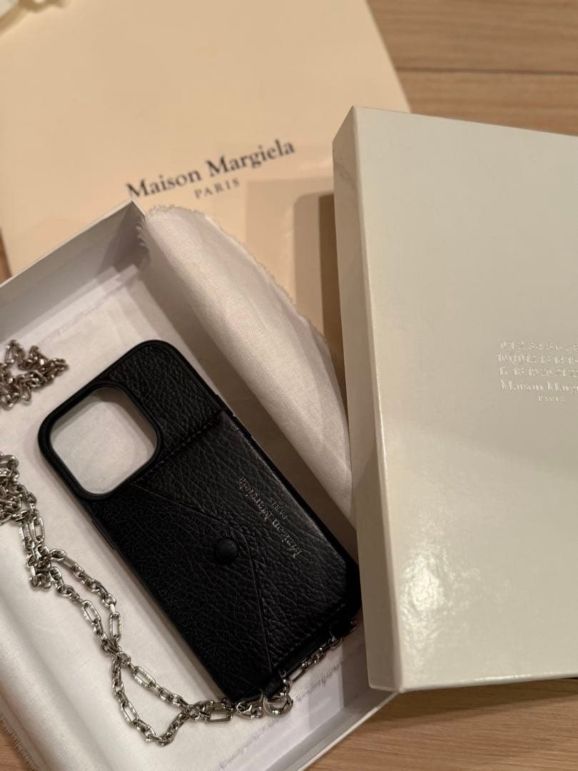 ラストセールMaison Margielaブラック iPhone14Proケース