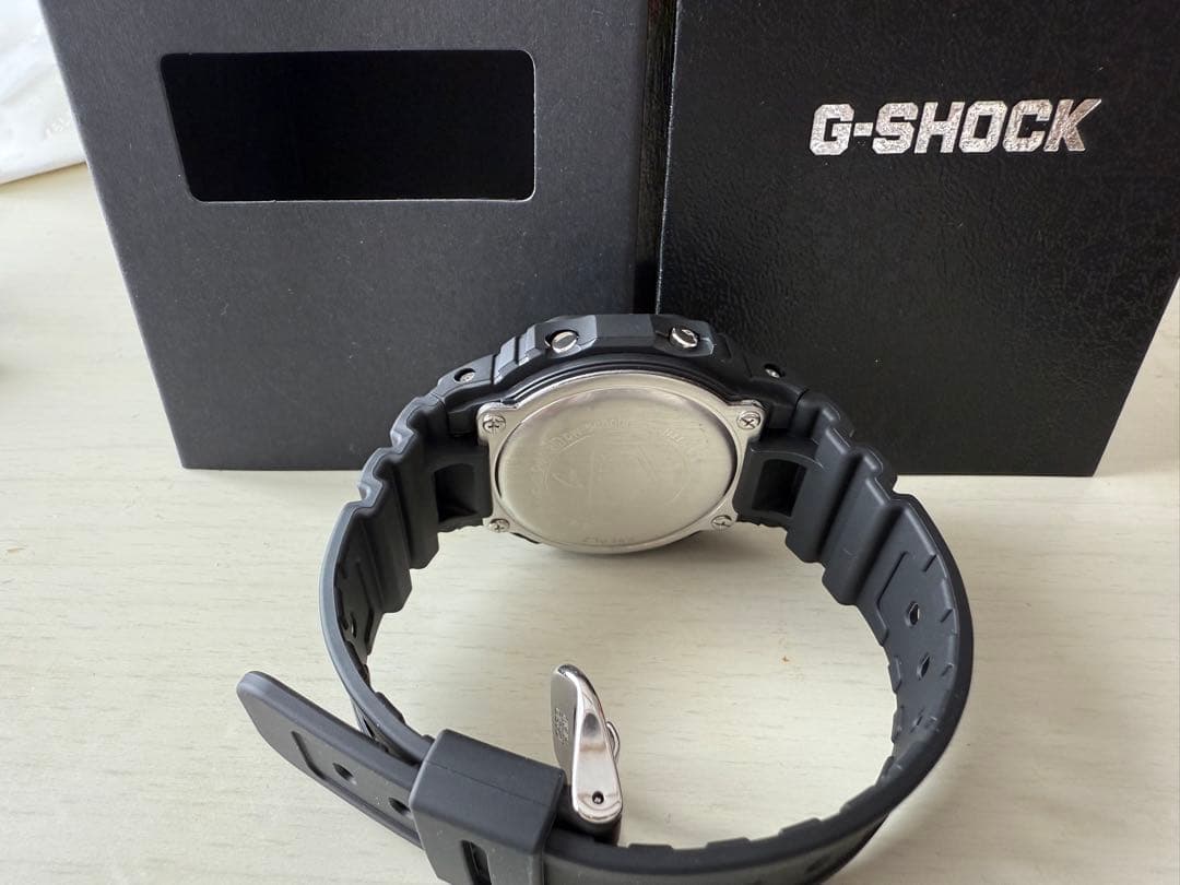 CASIO　G-SHOCK　DW-5600UE-1JF 3525