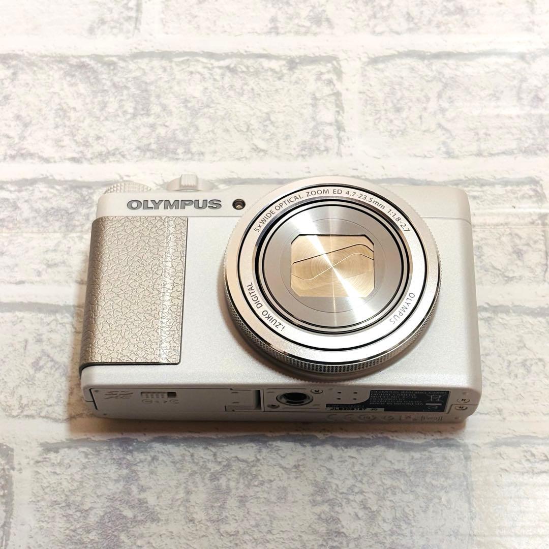 OLYMPUS STYLUS XZ-10 コンデジ　ホワイト　箱付き
