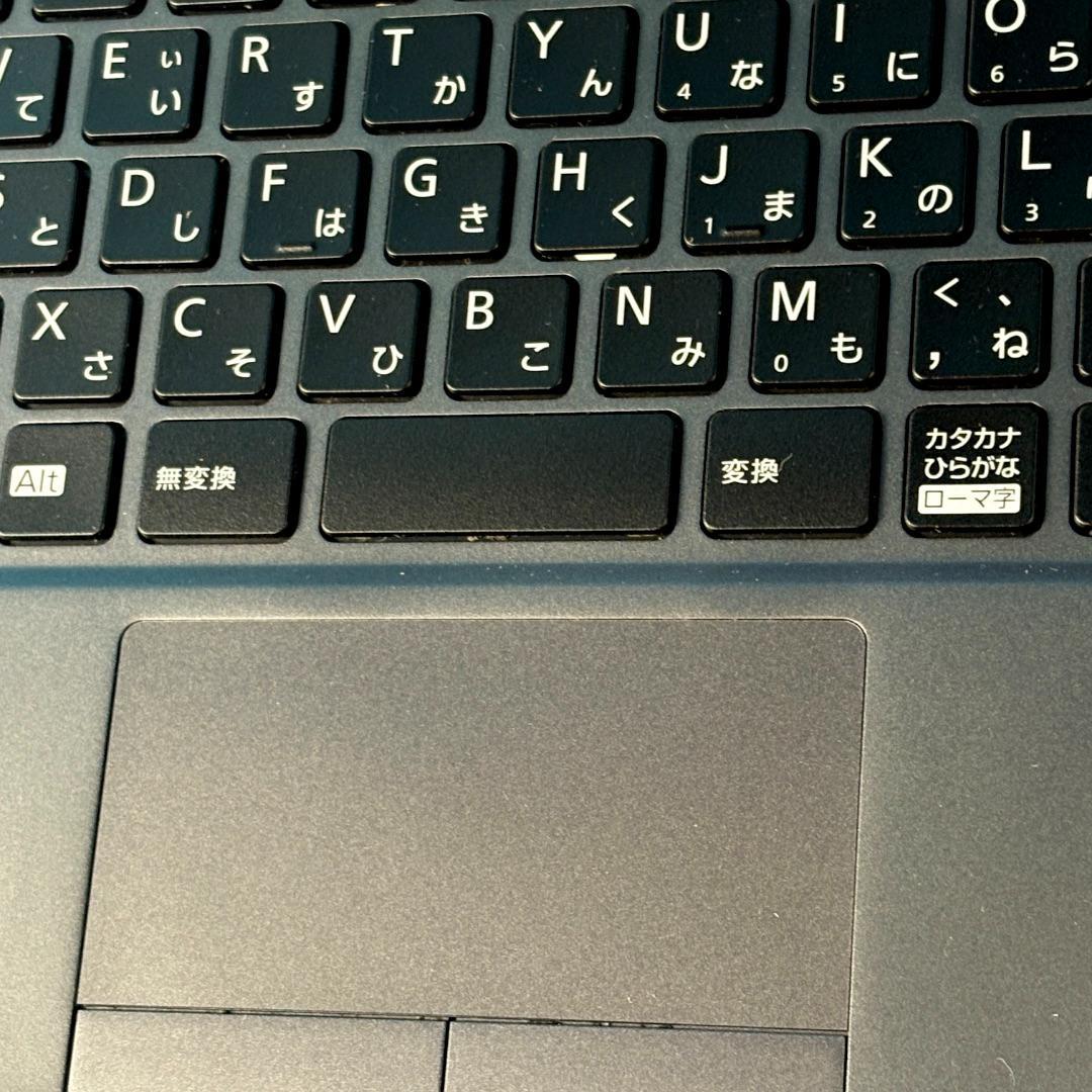 超薄型軽量☆メモリ8GB・SSDで快速★指紋認証★Win11☆ノートパソコン