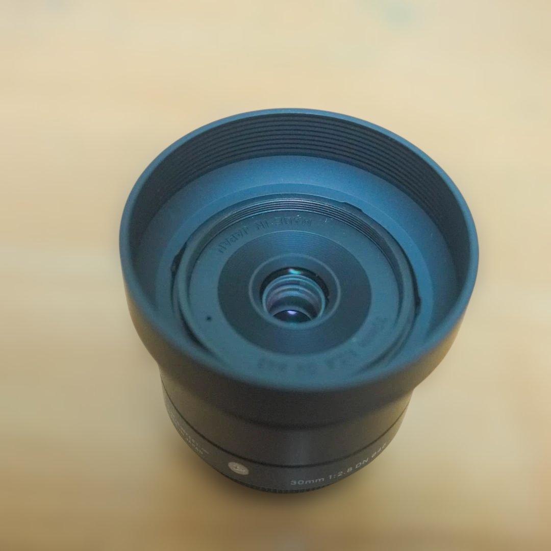 Panasonic Lumix DMC-G7H と 単焦点レンズ 2本