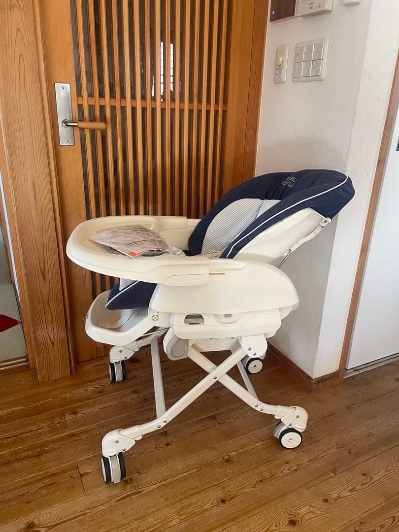 美品　ネムリラ 4キャス AT ロッタ 赤ちゃん本舗限定 オートスウィング