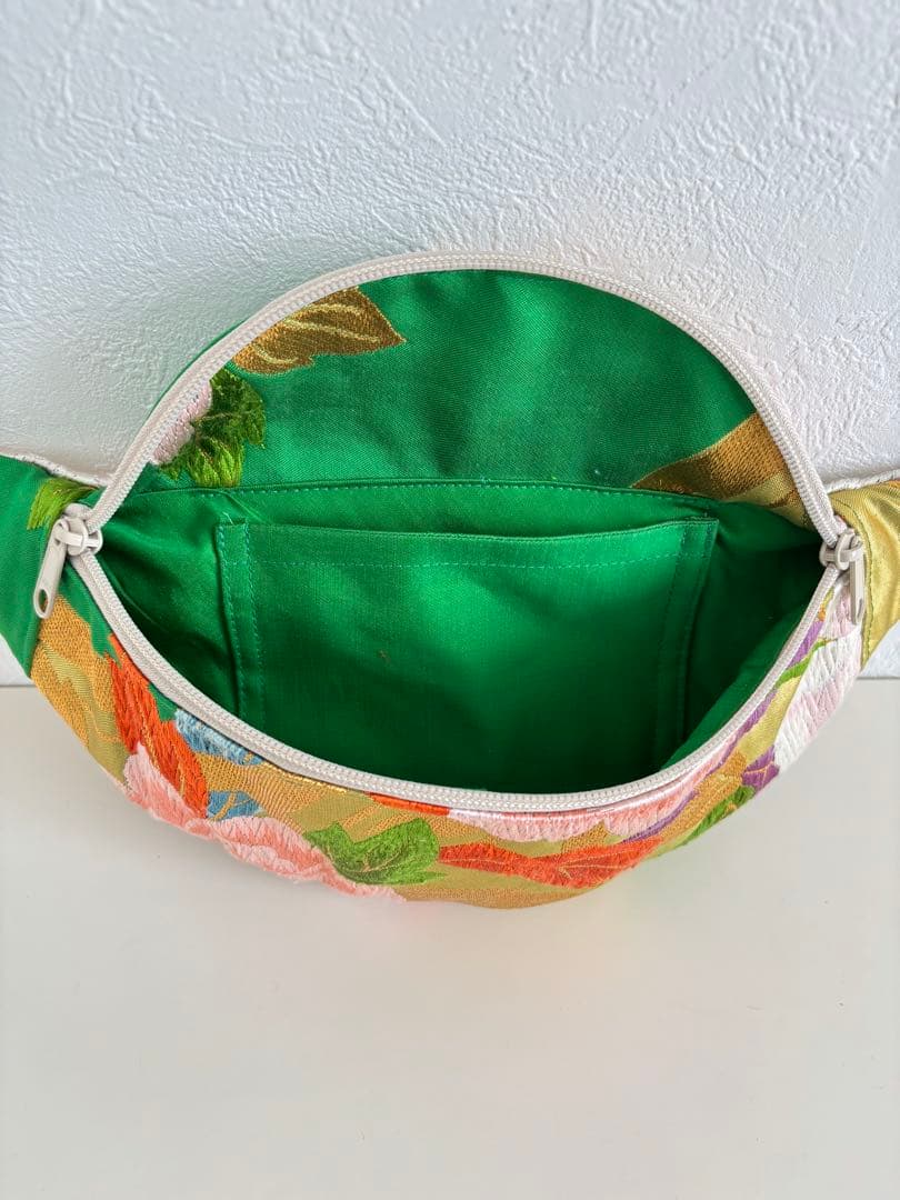 牡丹柄 袋帯スリングバッグ　帯リメイクバッグ　クロスボディバッグ