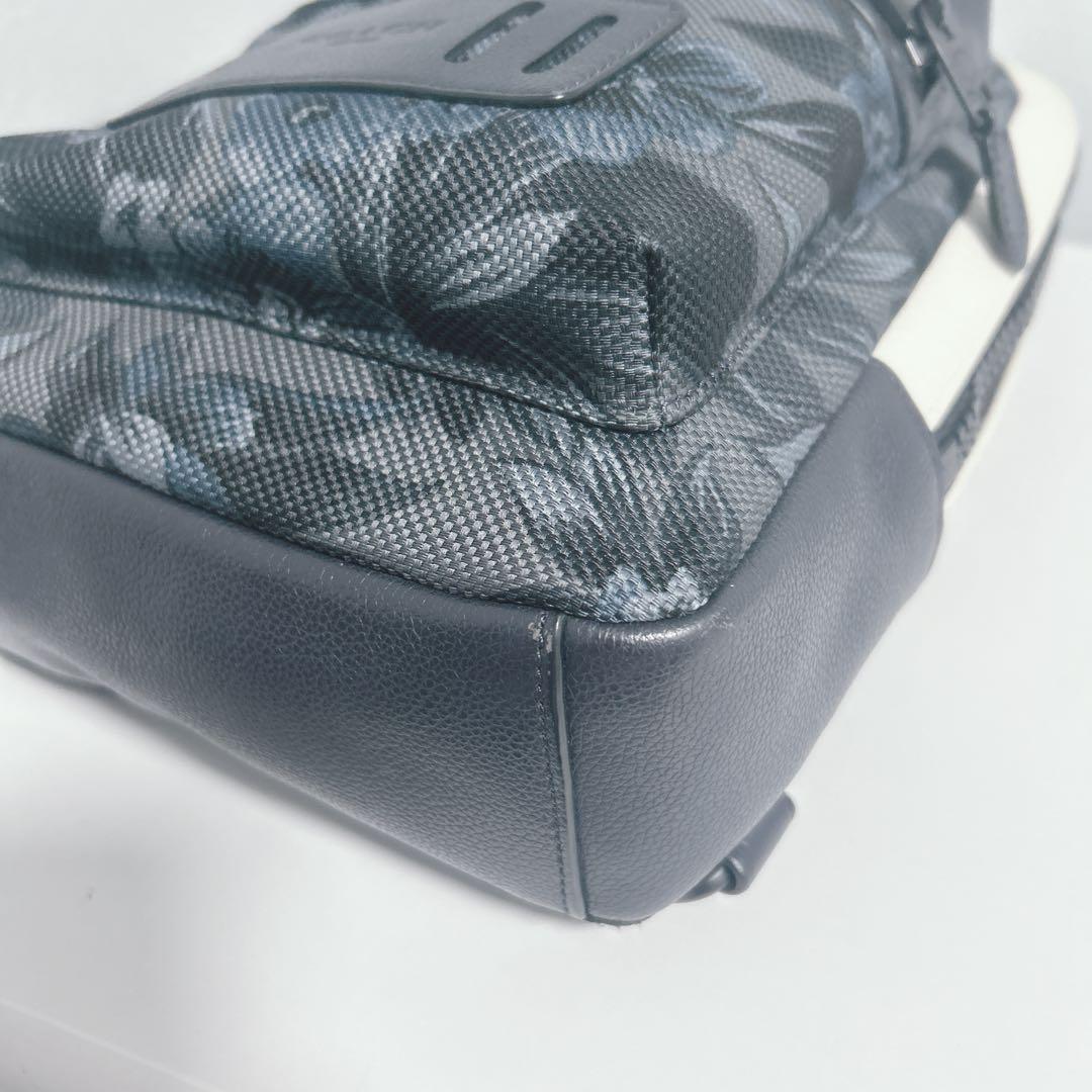 【最終値下げ】コーチ キャンバス レザー ボディ ハワイアン ボタニカル y2k