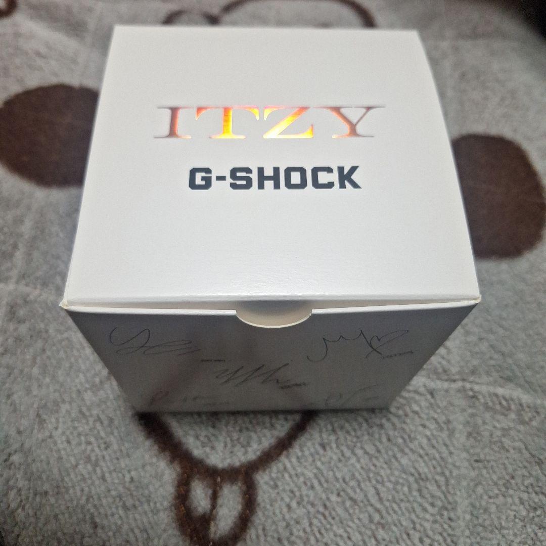 CASIO G-SHOCK itzy コラボ　デジタル腕時計