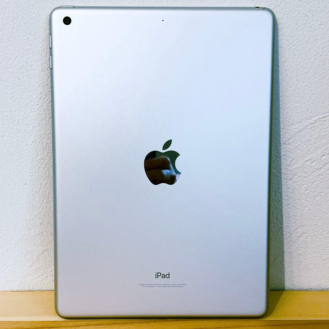 iPad (第6世代) Wi-Fi 32GB シルバー