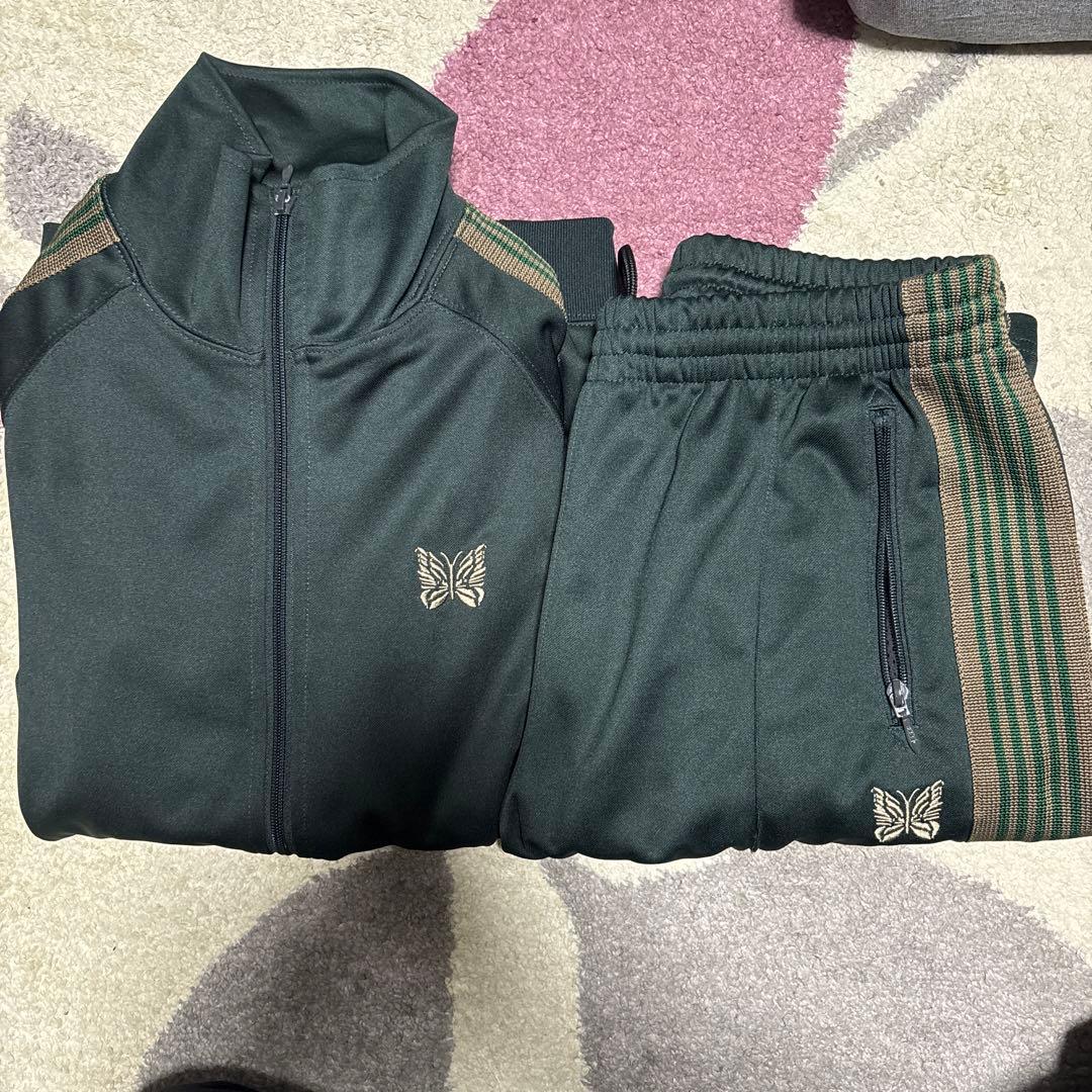 Needles セットアップ カーキ色