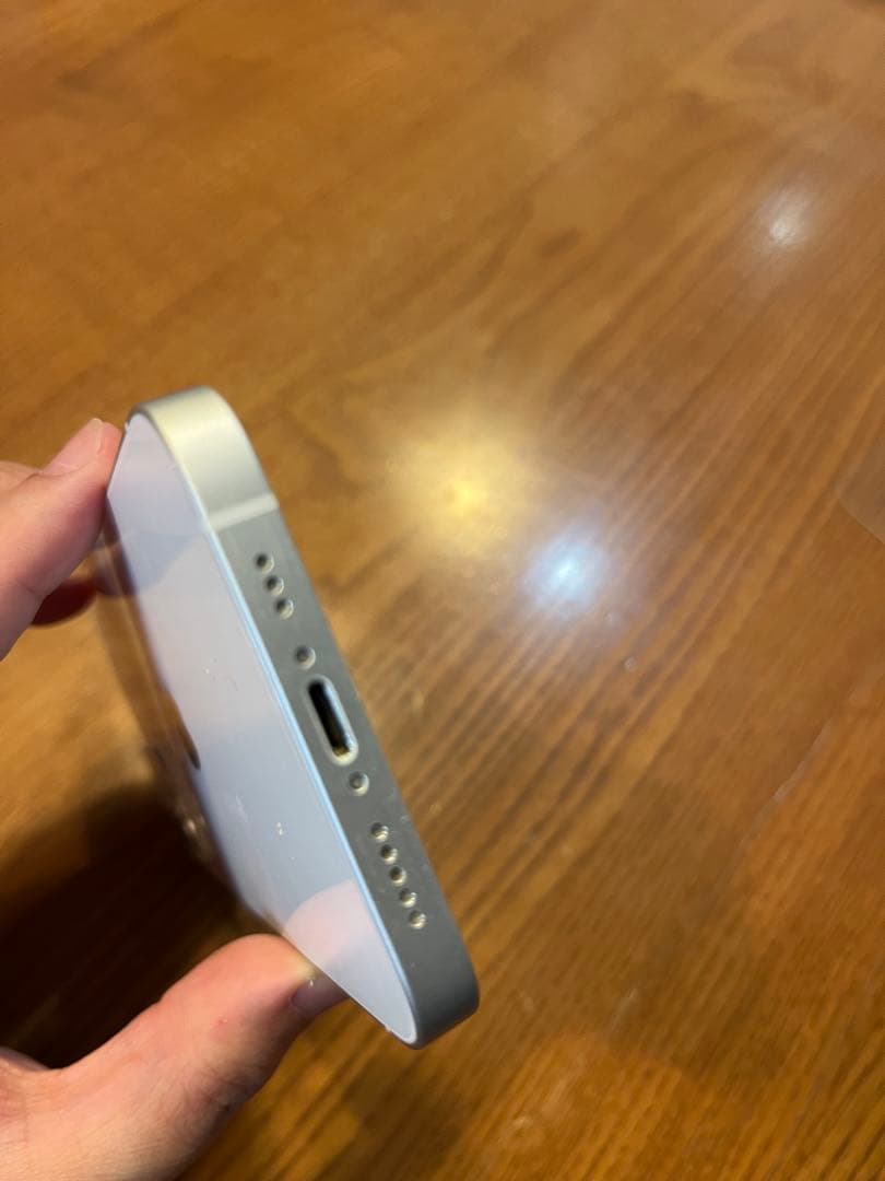 iPhone12 64GB バッテリー79%