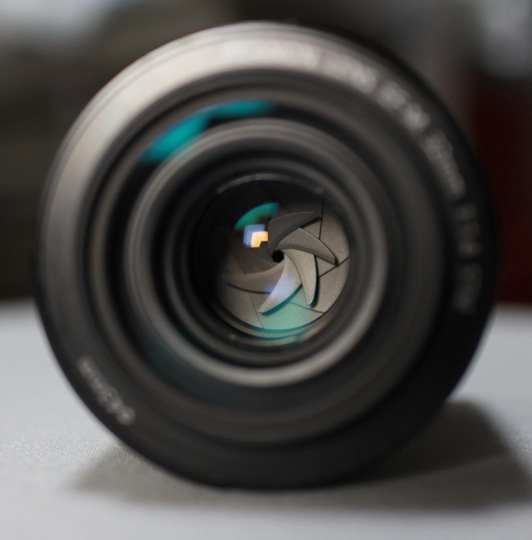 ef-m 32mm f1.4 stm 単焦点レンズ　レンズフード有 おまけ有り