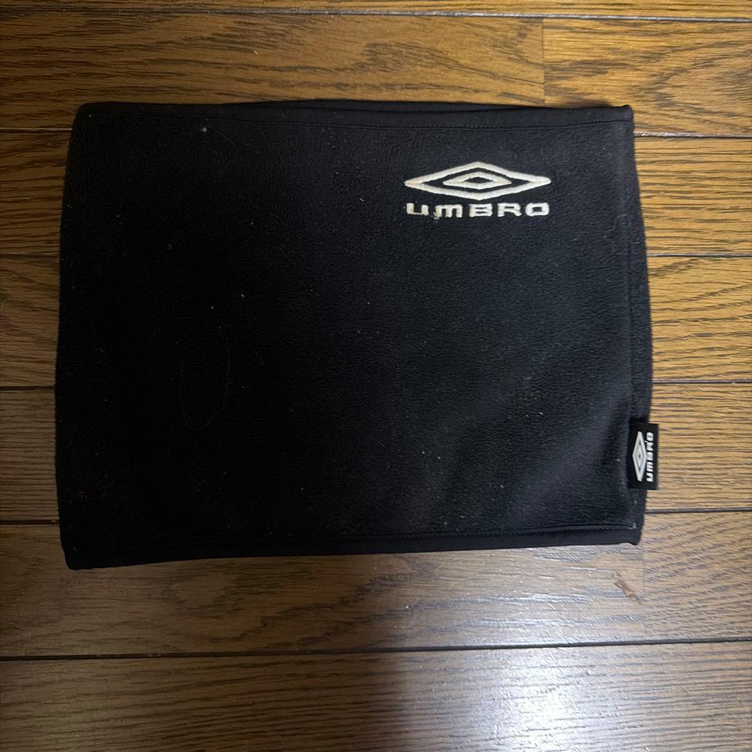 UMBRO ネックウォーマー ブラック