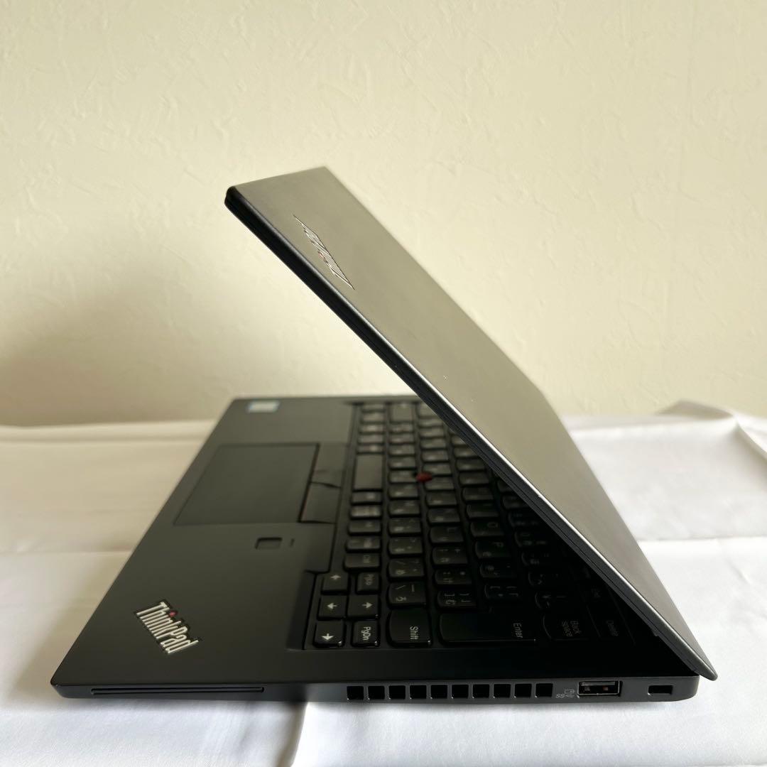 美品 Lenovo ノートパソコン SSD256 Corei5 8世代 A27