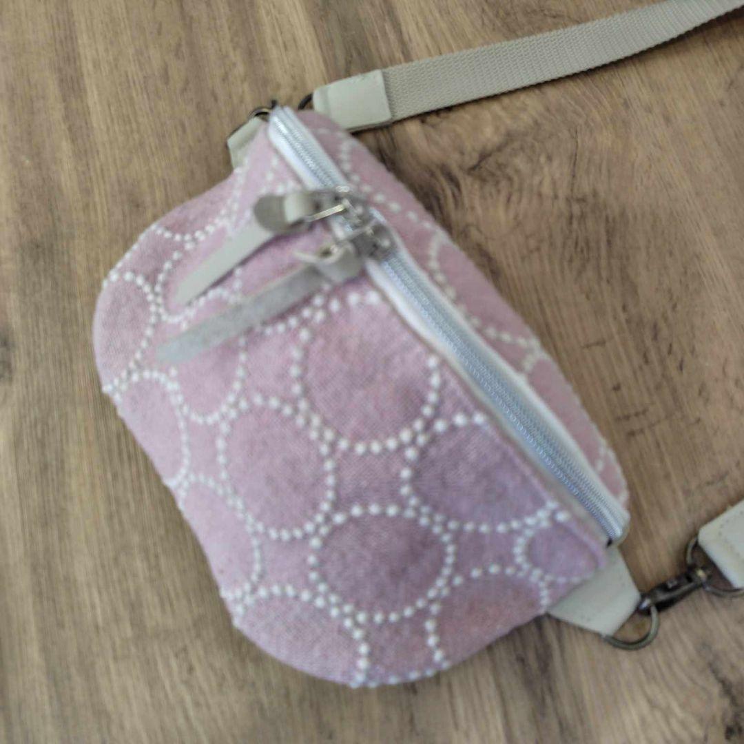 月*陽様 ミナペルホネン/tambourine タンバリンピンク/ボディーバッグ