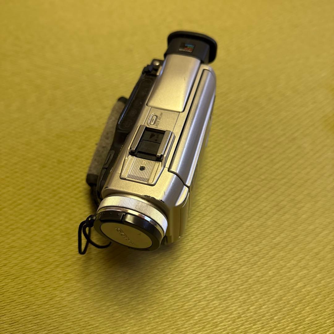 動作品 再生OK・録画OK SONY MiniDVビデオカメラDCR-TRV10