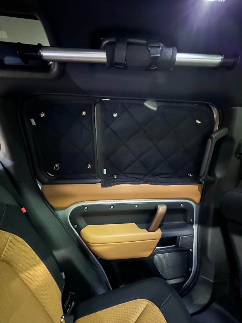 ランドローバー ディフェンダー110 サンシェード　フロント&リアセット