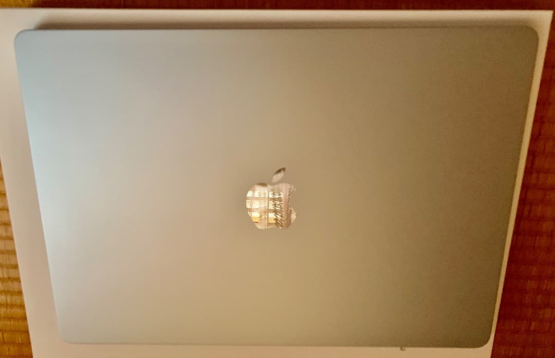 【極美品】MacBook Air 15 M4 スカイブルー 24GB 512GB