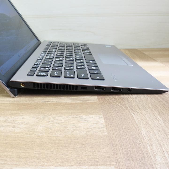 即発送 人気のシルバー VAIO i5 8GB 128GB おまけ付！