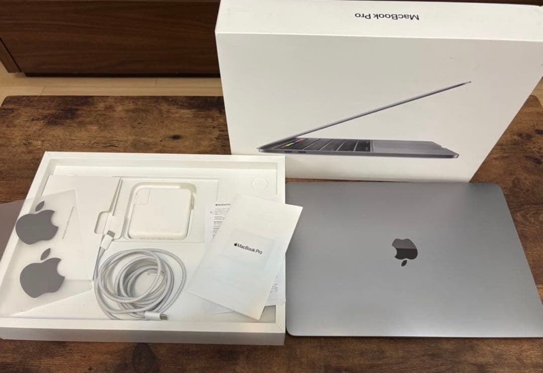 MacBook本体 Macbook pro 2020 i7/16gb/512gb