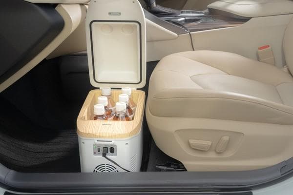 コンパクト車載冷温庫 ひえぽか