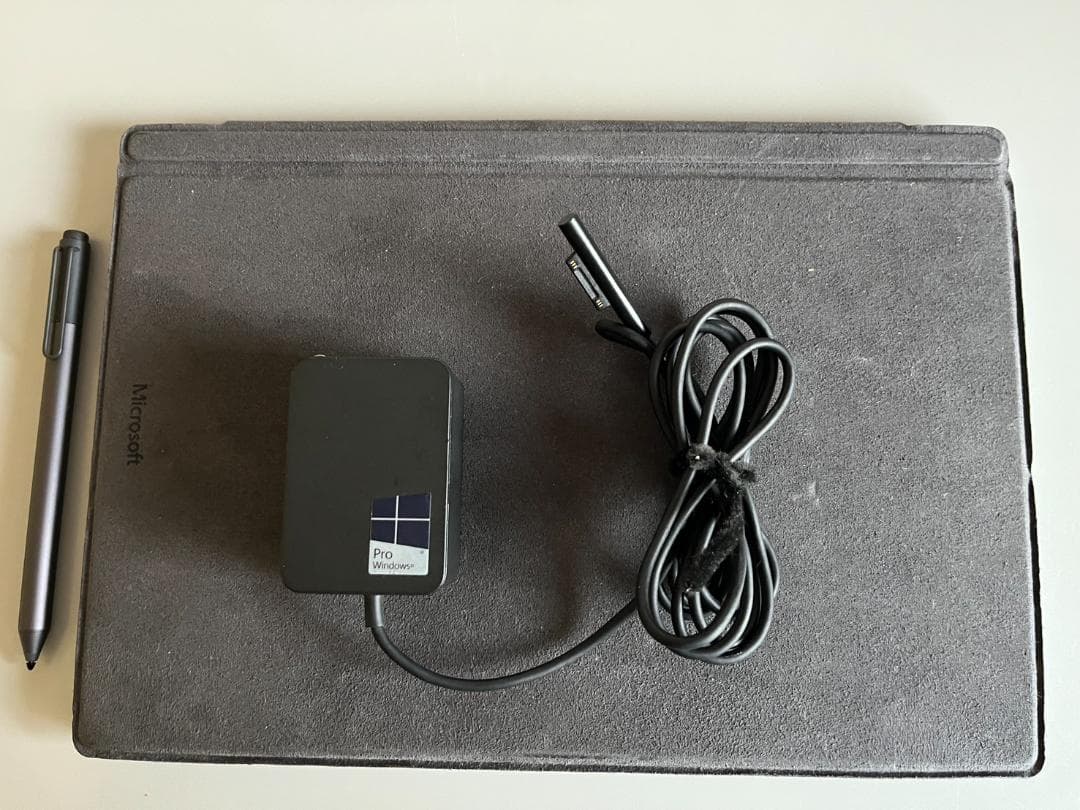 【期間限定お値下げ！】Microsoft Surface pro 5（箱あり）