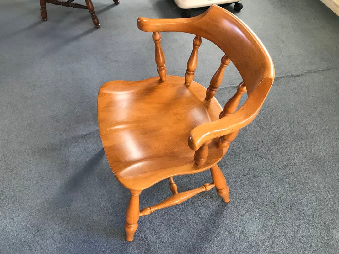 柏木工　木製背もたれ肘掛け付き椅子❶❷２脚まとめてお得セット