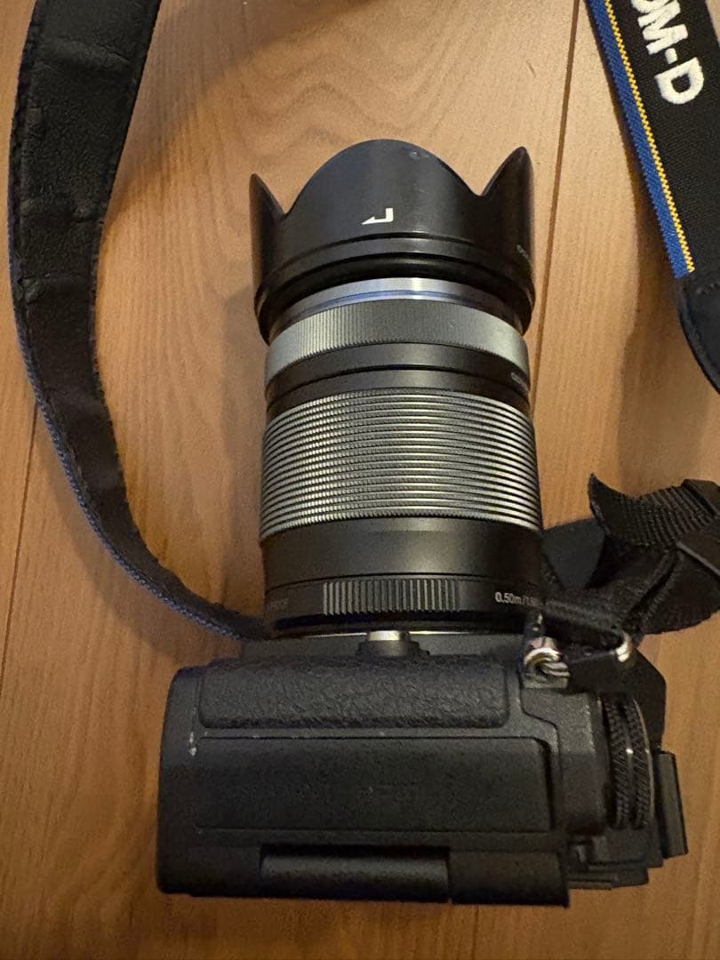 【中古】OLYMPUS E-M5 MarkII ＋望遠レンズ等オプション付き