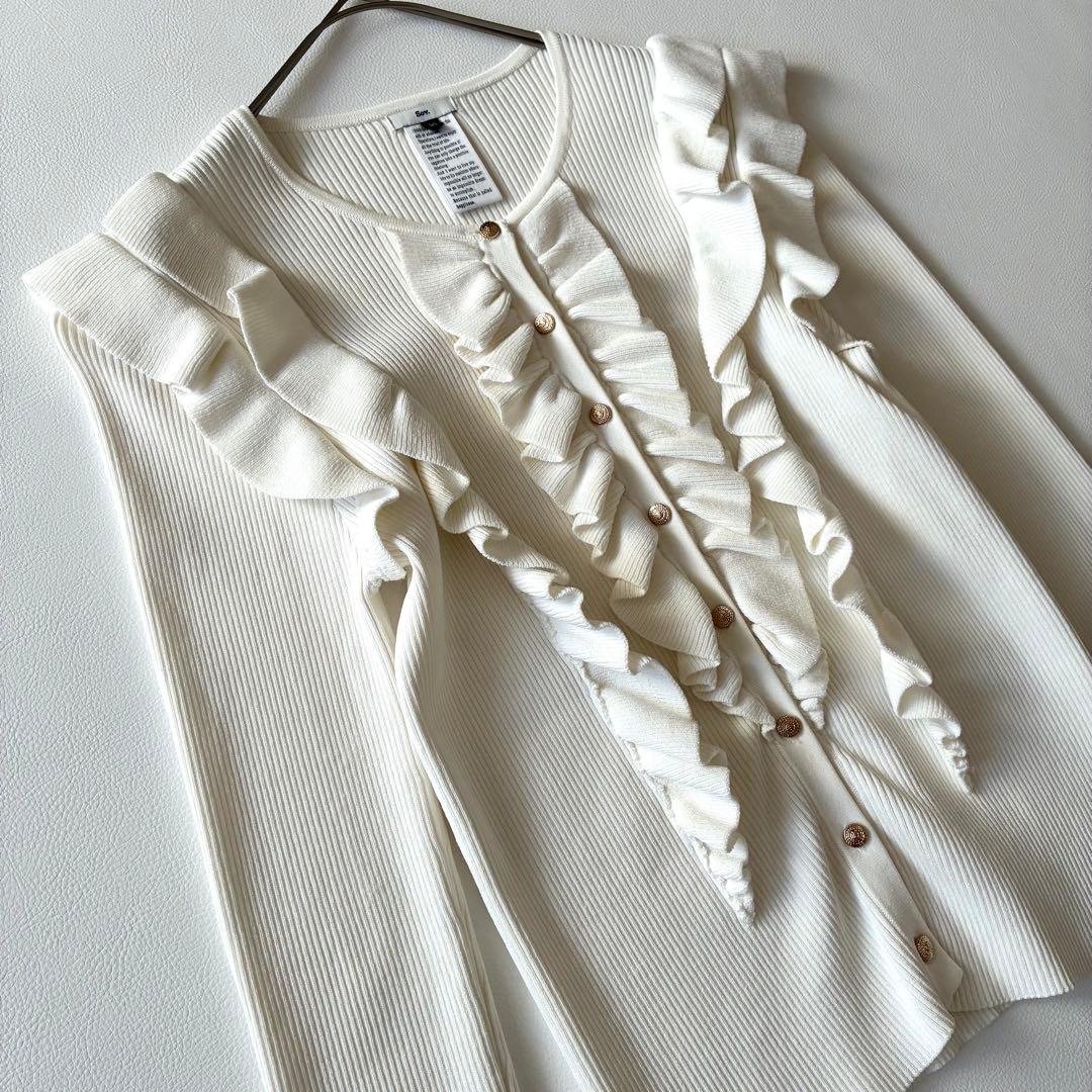 Sov.　ソブ　2024AW　フリルニットカーディガン　金ボタン　ホワイト