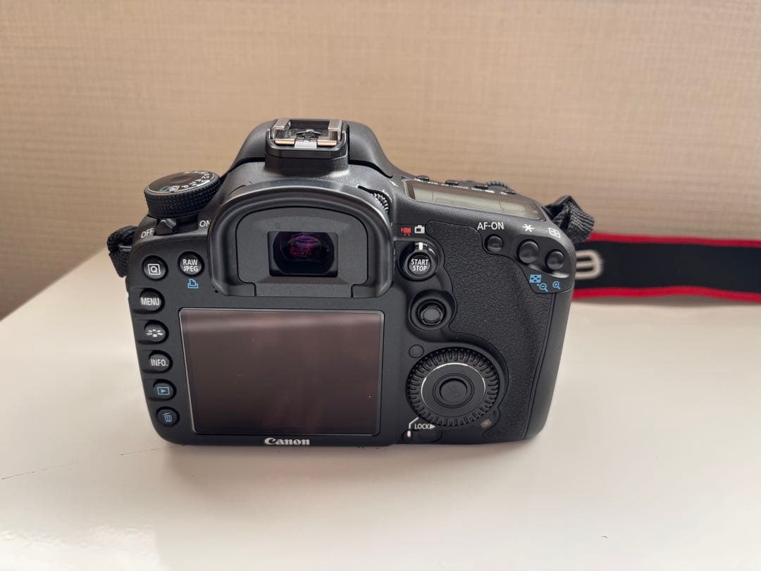 Canon EOS 7D デジタル一眼レフカメラ 本体