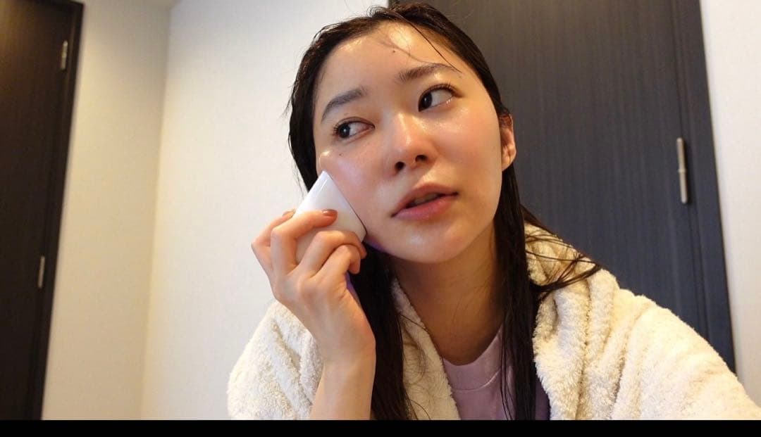 メイクオン3 指原莉乃愛用！　スキンライトセラピー 3