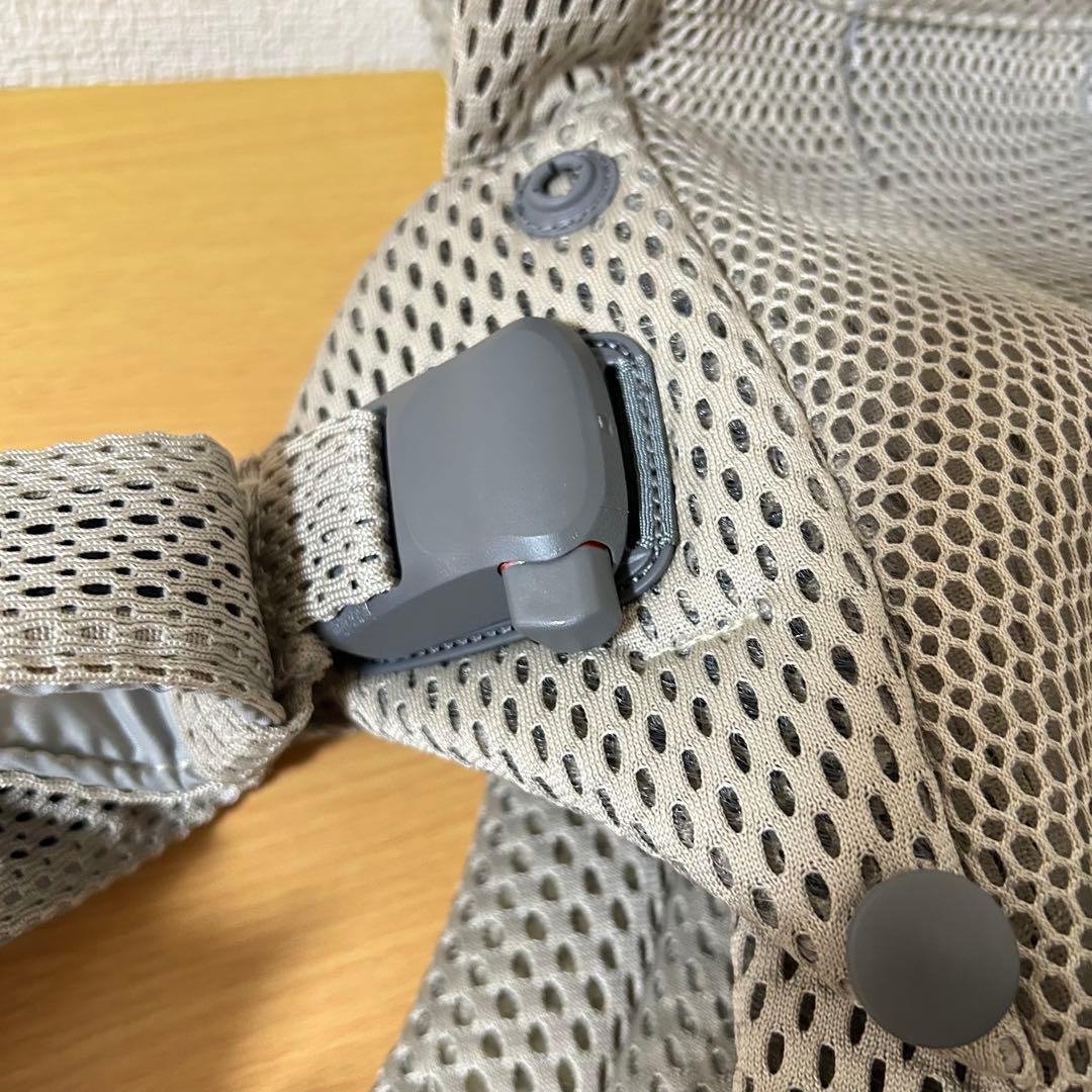 ベビービョルン ハーモニー グレーベージュ 抱っこ紐 メッシュ