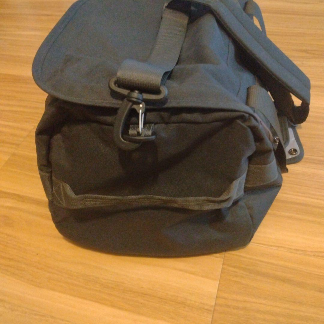 patagonia ネイビーダッフルバッグ 中型
