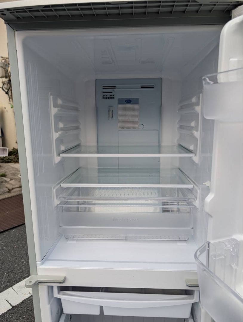 ＊東京都付近取引限定＊SHARP 137L冷蔵庫 2013年SJ-PD14X-N