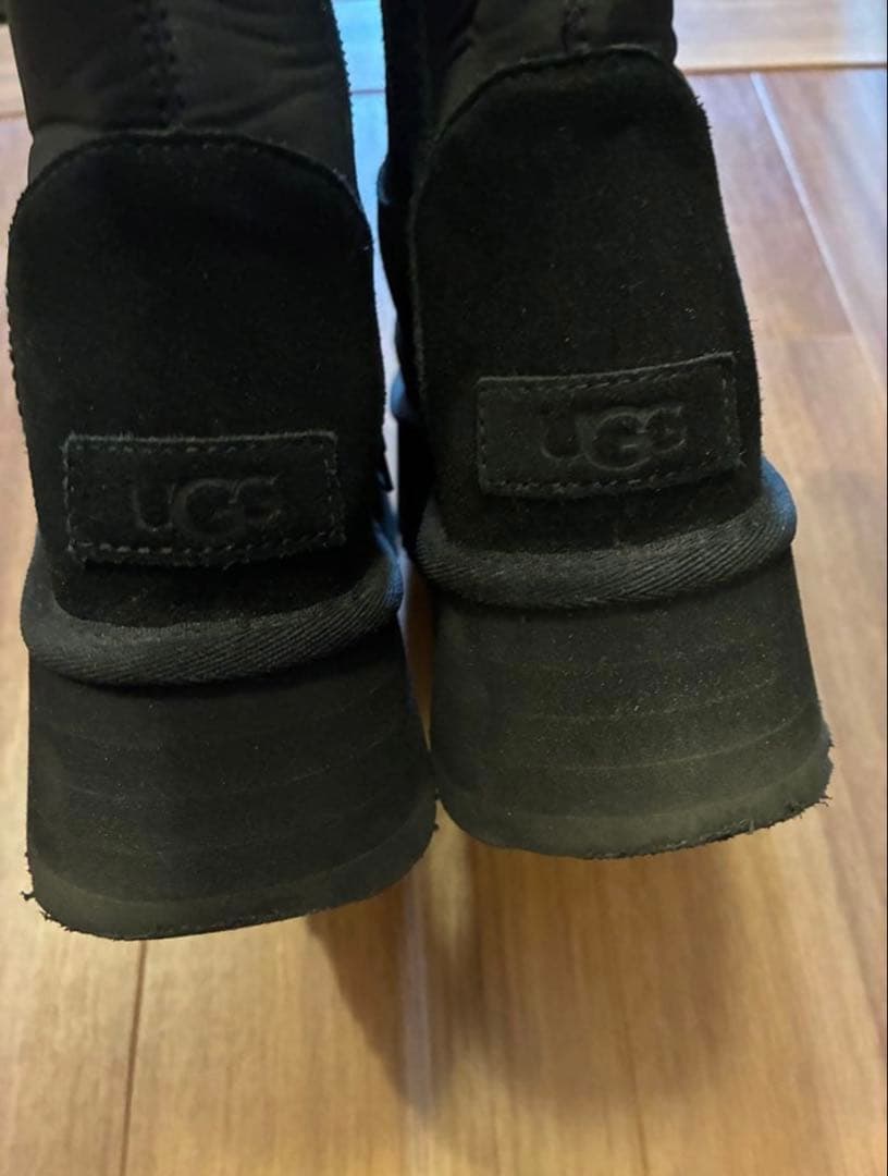 UGG ブラックムートンブーツUGG CLASSIC DIPPE