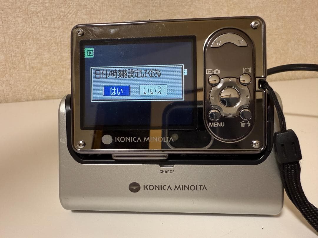 コニカミノルタ コンパクトデジタルカメラ DIMAGE X1 充電器付き