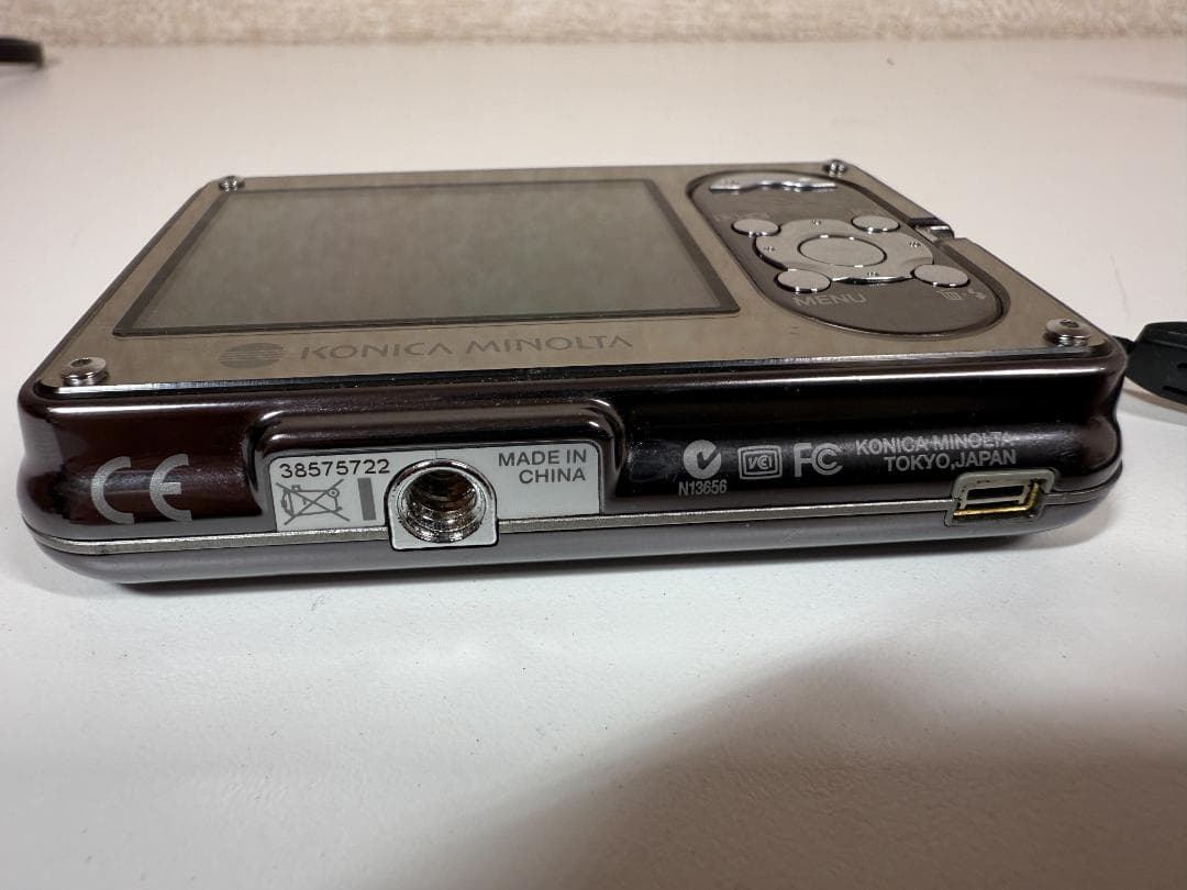 コニカミノルタ コンパクトデジタルカメラ DIMAGE X1 充電器付き